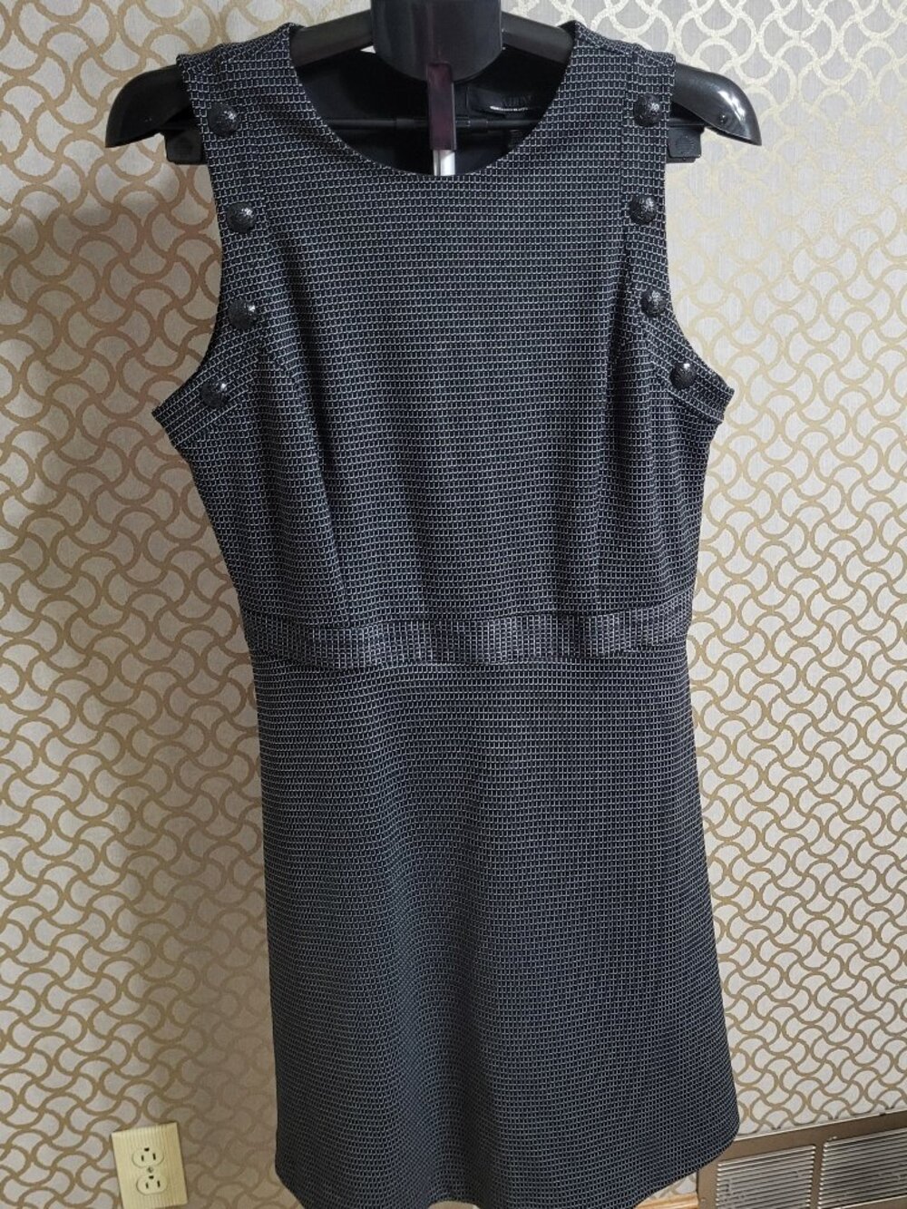 NWT White House Black Market Sleeveless Fit & Flare Dress Size 12